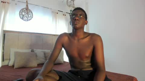 Snapshot of xavier_cole chatting on 06-06-26, 07:29 xavier_cole online show from 06-06-26, 07:29