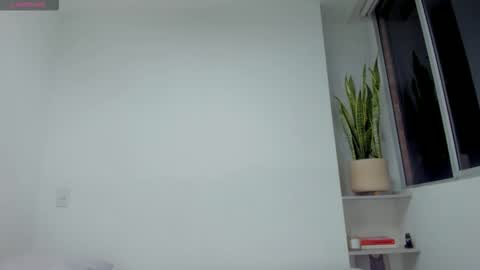 Xavier online show from 10-26-25, 03:56