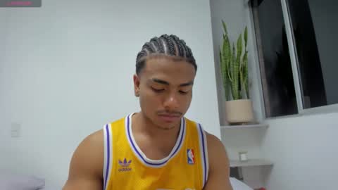 Xavier online show from 12-23-25, 02:09