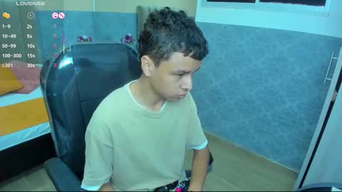 xavier fox   online show from 11-05-25, 12:27