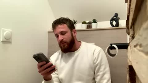 Snapshot of xavou779 chatting on 11-09-25, 10:52 xavou779 online show from 11-09-25, 10:52