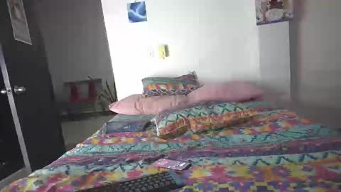 Snapshot of xayah_y_rakan chatting on 12-28-24, 04:08 xayah_y_rakan online show from 12-28-24, 04:08