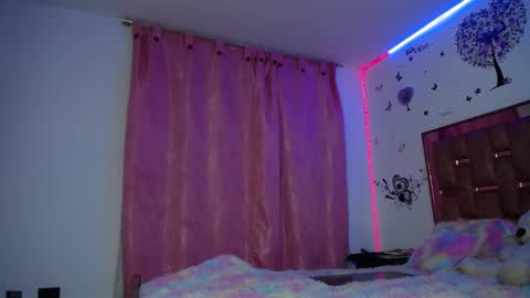 Snapshot of xayunrin chatting on 12-27-24, 01:22 xayu online show from 12-27-24, 01:22