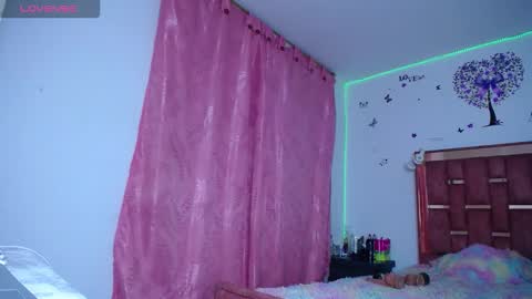 Snapshot of xayunrin chatting on 10-02-25, 07:15 xayu online show from 10-02-25, 07:15