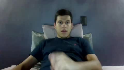 Snapshot of xbasstian_77 chatting on 10-18-25, 02:03 Sebas online show from 10-18-25, 02:03