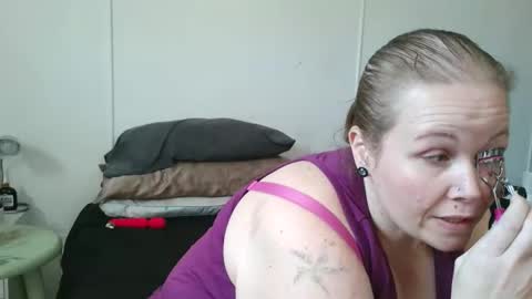 Snapshot of xbeautifulxliex chatting on 03-25-26, 03:51 xbeautifulxliex online show from 03-25-26, 03:51