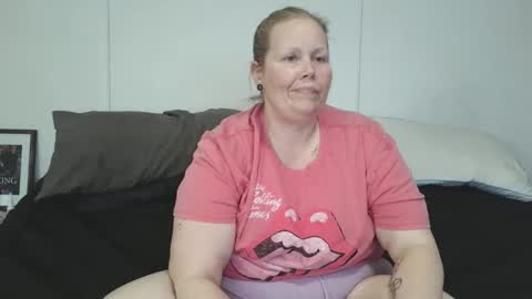 Snapshot of xbeautifulxliex chatting on 04-19-26, 02:33 xbeautifulxliex online show from 04-19-26, 02:33