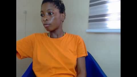 Snapshot of xcreamypussy chatting on 01-14-25, 12:14 xcreamypussy online show from 01-14-25, 12:14