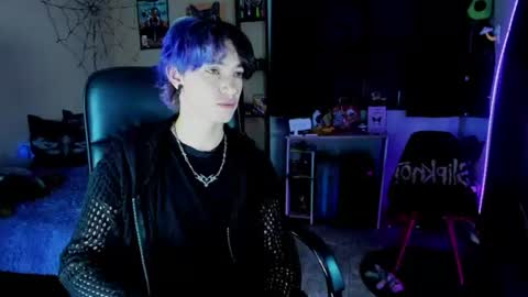 Snapshot of xerotwo7 chatting on 07-17-26, 05:14 xerotwo online show from 07-17-26, 05:14