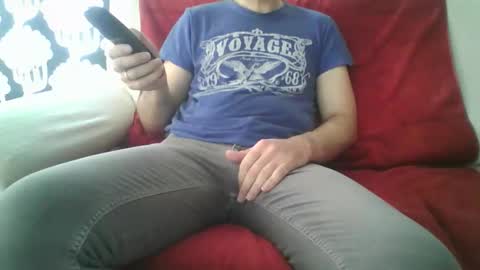 Snapshot of xeson47 chatting on 05-11-26, 09:04 xeson47 online show from 05-11-26, 09:04
