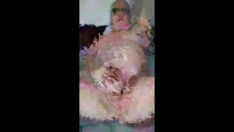 Snapshot of xfneh002 chatting on 02-08-26, 02:04 Slava online show from 02-08-26, 02:04