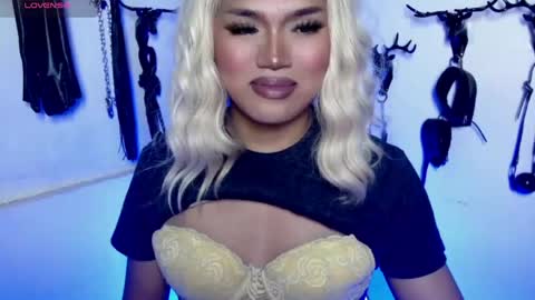 Snapshot of xfreyalibitina69x chatting on 05-08-26, 12:10 xfreyalibitina69x online show from 05-08-26, 12:10