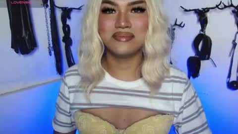 Snapshot of xfreyalibitina69x chatting on 05-09-26, 08:25 xfreyalibitina69x online show from 05-09-26, 08:25