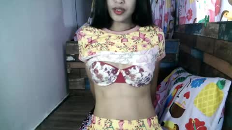 xgurlxlaloox online show from 04-14-26, 12:49