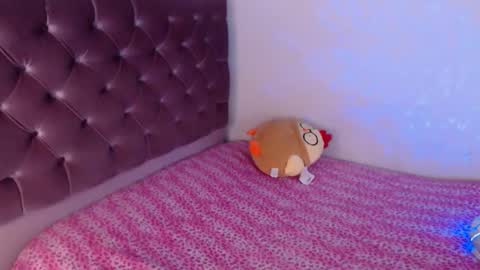 Xia online show from 02-23-25, 10:09