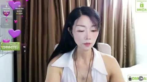 Snapshot of xiao_yue_ chatting on 05-30-26, 05:26 xiao_yue_ online show from 05-30-26, 05:26