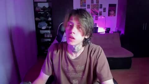 xIce Boy online show from 04-20-26, 02:58