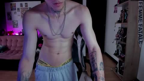 Snapshot of xice_boy chatting on 06-03-26, 02:33 xIce Boy online show from 06-03-26, 02:33