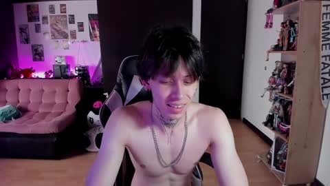 Snapshot of xice_boy chatting on 06-04-26, 06:47 xIce Boy online show from 06-04-26, 06:47