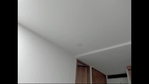 Snapshot of ximena_111 chatting on 10-23-25, 04:01 ximena_111 online show from 10-23-25, 04:01