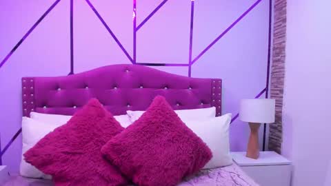 Xime  online show from 02-21-25, 03:01