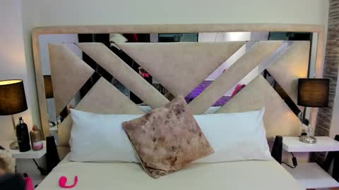 Xime  online show from 02-02-26, 03:16