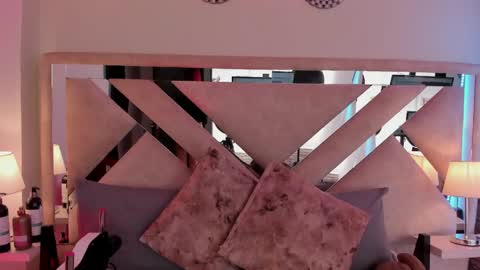 Xime  online show from 04-19-26, 04:12