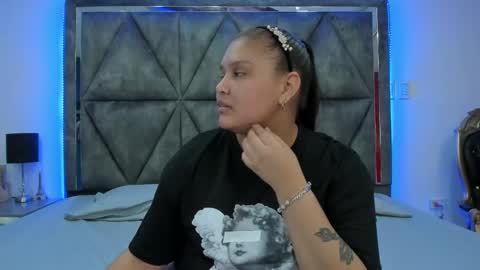 Snapshot of ximenarusso chatting on 12-07-24, 03:04 online show from 12-07-24, 03:04