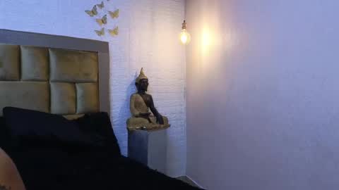 ximena online show from 02-25-25, 04:14