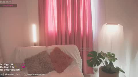 Snapshot of ximenna_cruz_ chatting on 03-09-25, 01:26 Xime Independent Artist online show from 03-09-25, 01:26