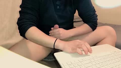 Snapshot of ximradiaz chatting on 03-18-26, 01:42 ximradiaz online show from 03-18-26, 01:42