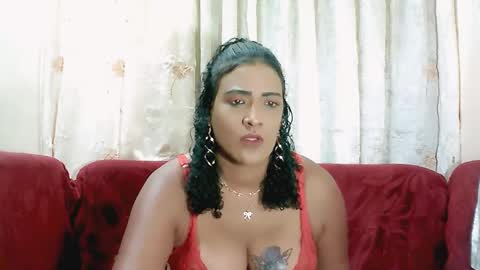 Snapshot of xindianxfireballx chatting on 02-14-25, 07:02 XIndianXFireBallx online show from 02-14-25, 07:02