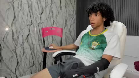 xion_ez online show from 11-25-25, 08:20