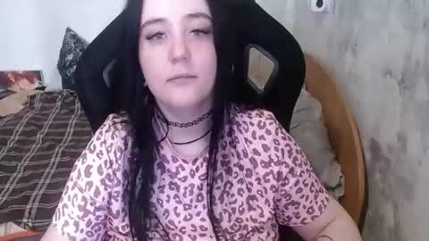 xjenny_bae online show from 06-21-26, 08:06