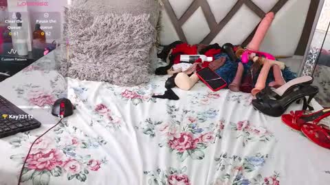 xladyluna online show from 02-02-26, 03:44