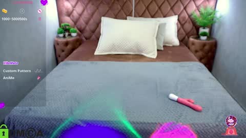 Snapshot of xlindamilfx chatting on 12-06-24, 11:47 Linda online show from 12-06-24, 11:47