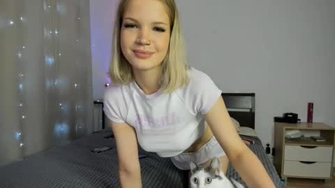 Chloe online show from 11-26-25, 11:22