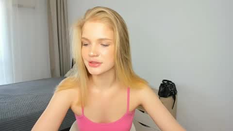 Chloe online show from 05-30-26, 09:06