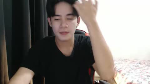 Snapshot of xluminous chatting on 11-03-25, 12:39 MIKAEL online show from 11-03-25, 12:39