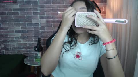 Snapshot of xlunna chatting on 01-14-25, 04:08 lunna online show from 01-14-25, 04:08