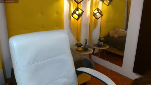 lunna online show from 11-27-25, 07:49