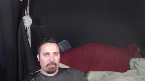 Snapshot of xmetalstudx chatting on 10-04-25, 12:52 MetalstudMaster online show from 10-04-25, 12:52