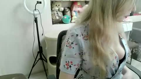 xMilagrosxs online show from 04-09-26, 12:10