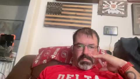 Snapshot of xmountainx chatting on 12-11-24, 08:15 Mountain online show from 12-11-24, 08:15