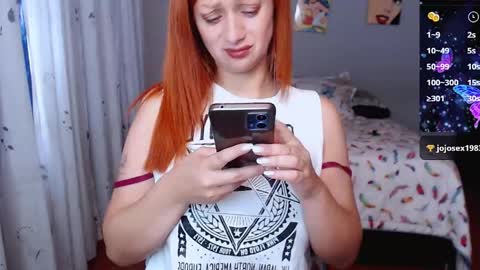 Snapshot of xnathashax1 chatting on 04-15-26, 09:15 luciana online show from 04-15-26, 09:15