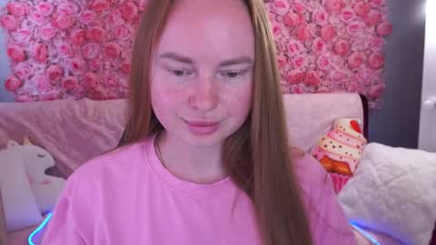 Snapshot of xo_monica chatting on 05-16-26, 12:15 Monica online show from 05-16-26, 12:15