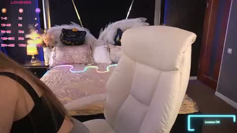 Snapshot of xo_monica chatting on 06-30-26, 05:30 Monica online show from 06-30-26, 05:30