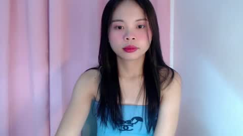 Snapshot of xo_worth_it chatting on 06-12-26, 03:44 nathalie online show from 06-12-26, 03:44