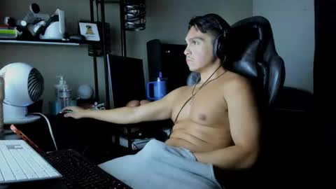 xoalejandroxo6 online show from 04-14-26, 05:57