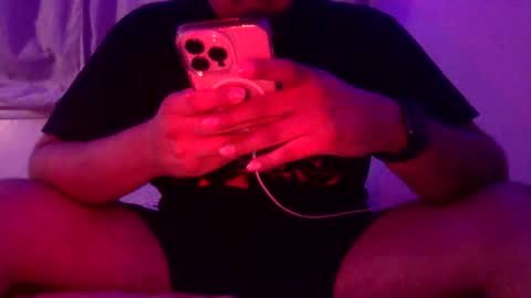 Snapshot of xob3n chatting on 11-11-25, 02:22 Alejandro FullMoon online show from 11-11-25, 02:22